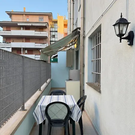 Appartement Casa Brezza Marina Al Piano Terra A Due Passi Dal Mare Follonica